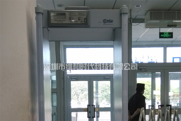 新疆烏魯木齊鐵路局8家火車站采用維和時代供應HI-PE進口安檢門[圖文]